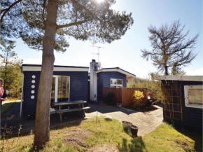 Three-Bedroom Holiday Home in Logstor